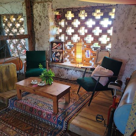 ブレッド Nomads Glampホステル エクステリア 写真