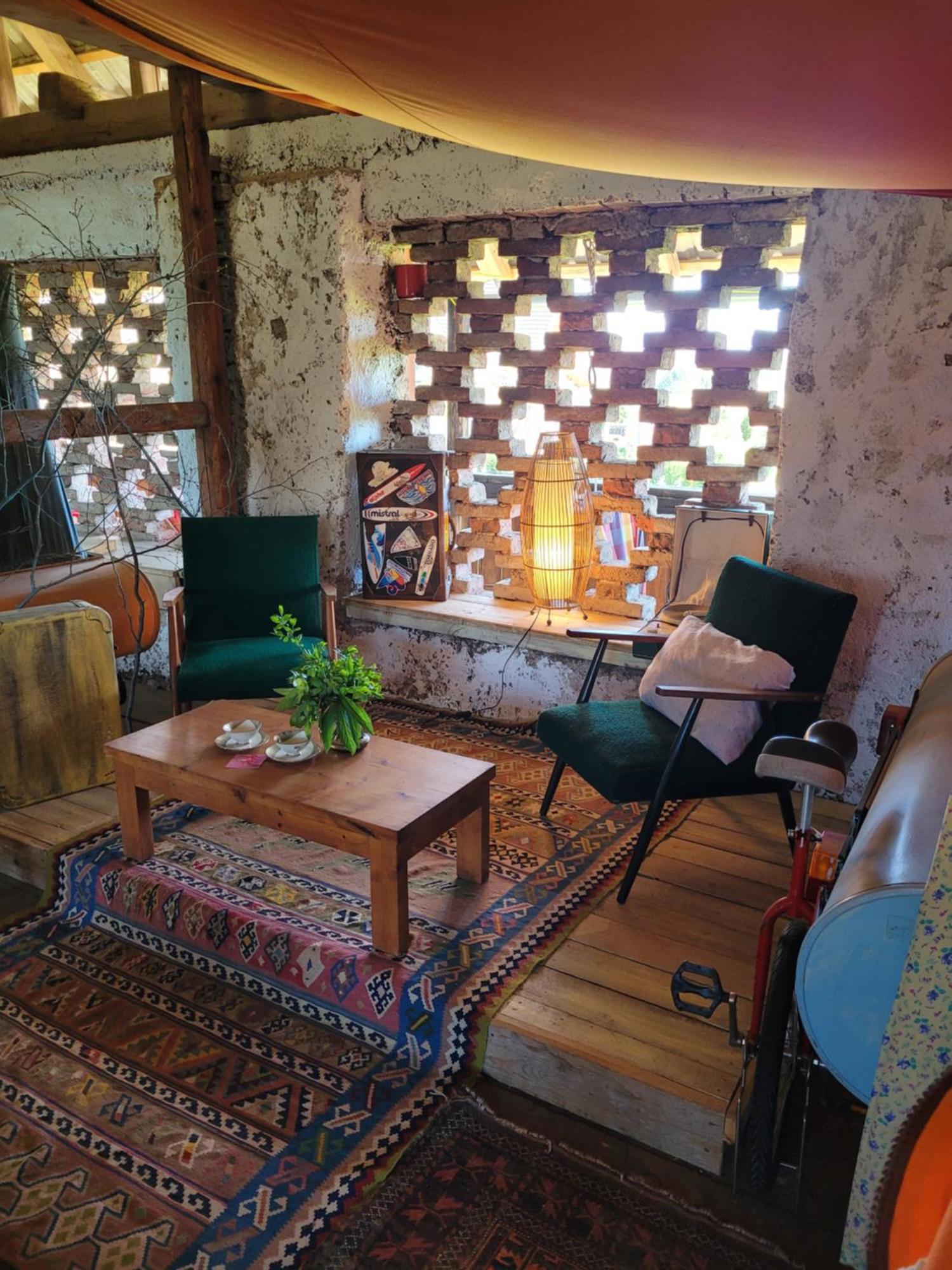 ブレッド Nomads Glampホステル エクステリア 写真