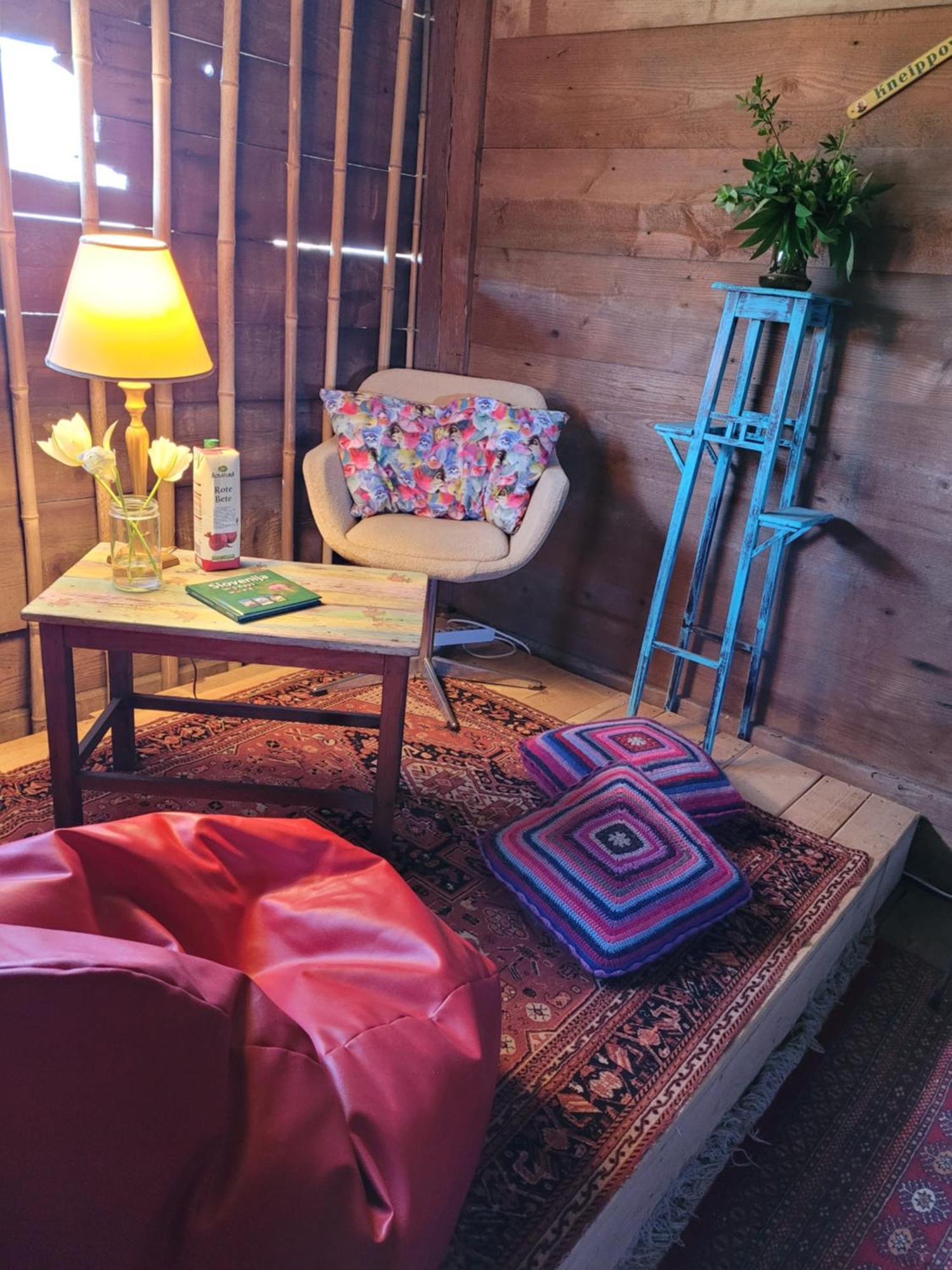 ブレッド Nomads Glampホステル エクステリア 写真